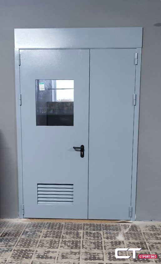 Дверь двупольная металлическая с вентиляционной решеткой и остеклением D300